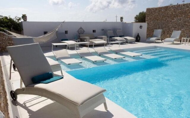 Hotel Macondo
