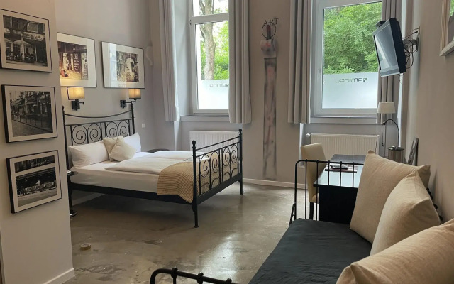 Hotel Amical