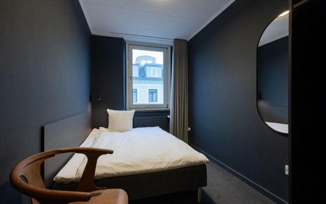 Hotel Maritime