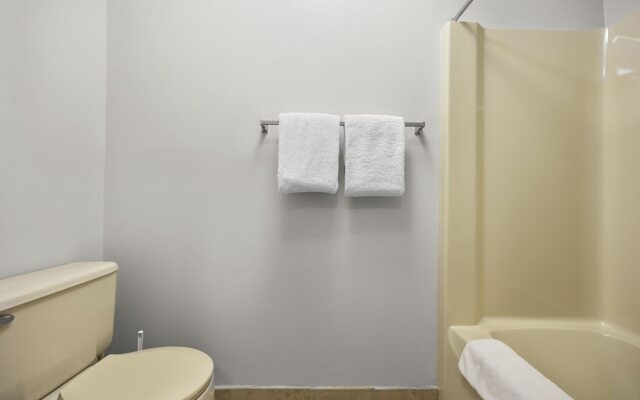 Lakeview Golf Retreat 1BDR Condo 5057