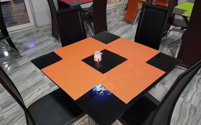 De George's Grand Resort