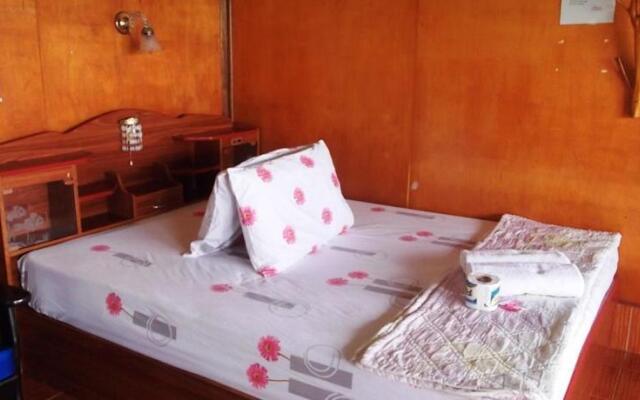 Queen Resort