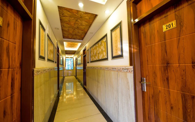 Fabhotel 4 Seasons