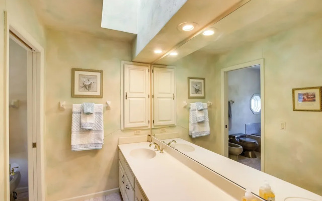 Spacious & Secluded Madison Home Near Dtwn!