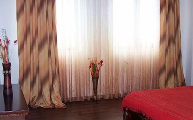 Stars Hotel