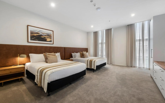 Southwark Hotel & Apartments