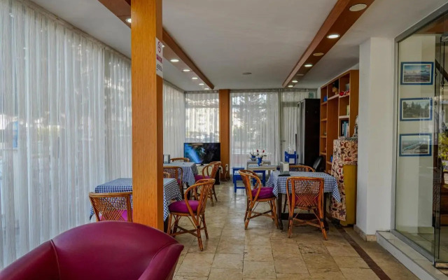 Sazak Otel