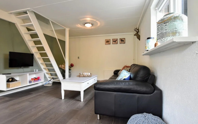 Tranquil Holiday Home in Garderen With Barbecue