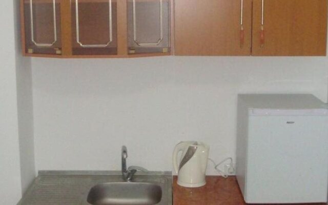 Art Avenue ApartHotel