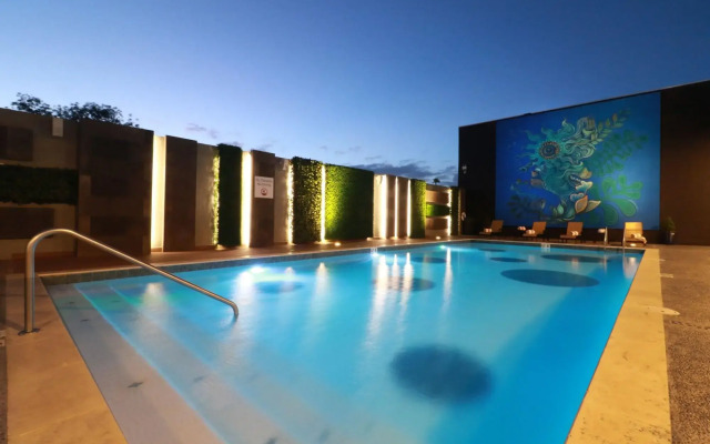 Holiday Inn Express And Suites Ensenada Centro by IHG