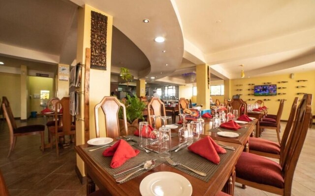 67 Airport Hotel