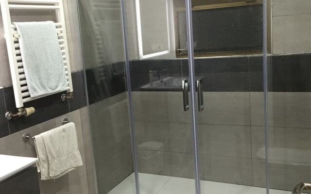 Beautiful 4-Bed det villa private pool sea views