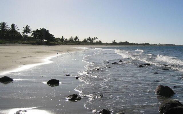 Tropical Beach Caravan Park