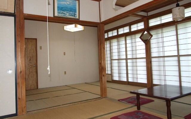 Akakuraonsen Mogamiso