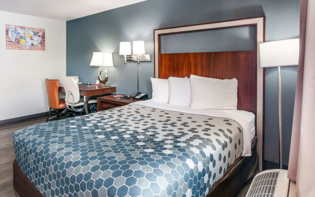 Suburban Studios Neenah-Appleton