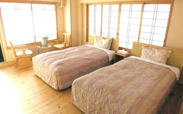 Minshuku Inn Shirahama Ekinoyado