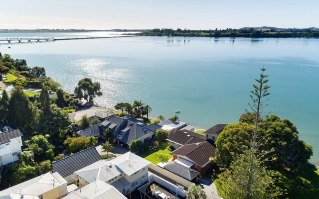 Stay Tauranga Beach House