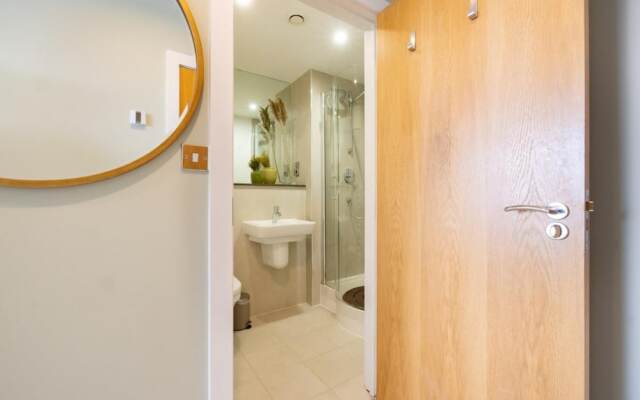 The London Secret - Captivating 2bdr Apartment With Terrace