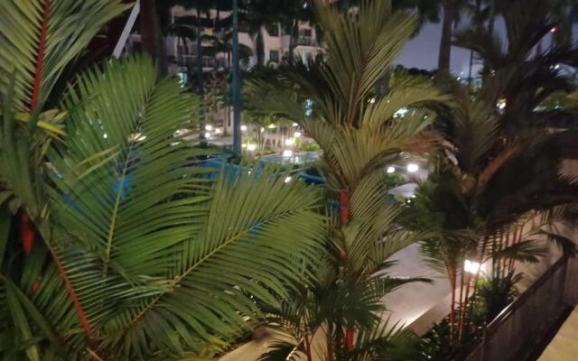 Indah Alam Condo