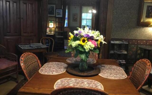 Allen House Inn