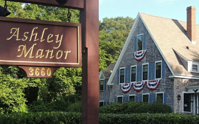 Ashley Manor