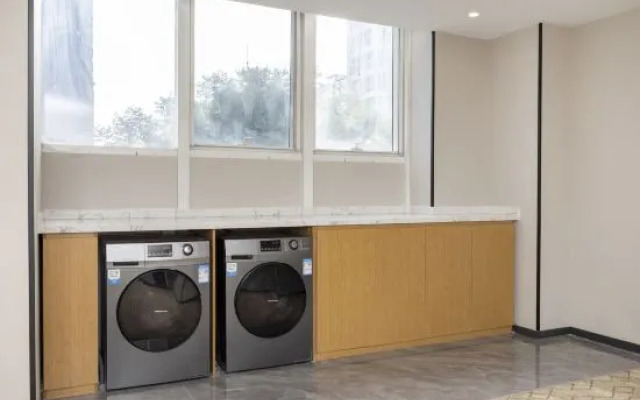 Mofan Hotel (Beijing Yuquan Hospital  Taiwan Street Branch)