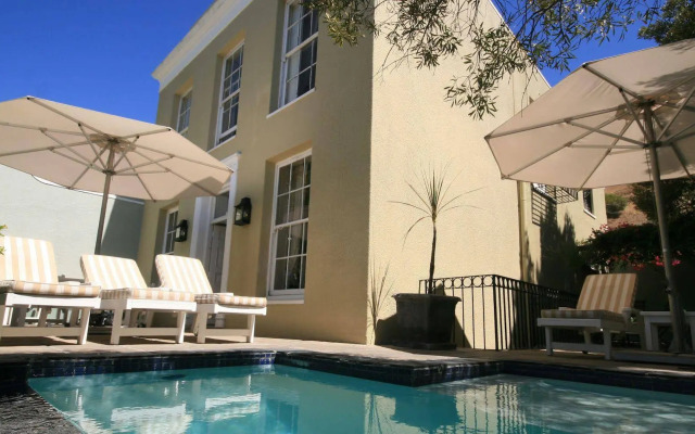 De Waterkant House