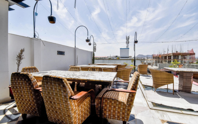 Naivara Boutique Hotel