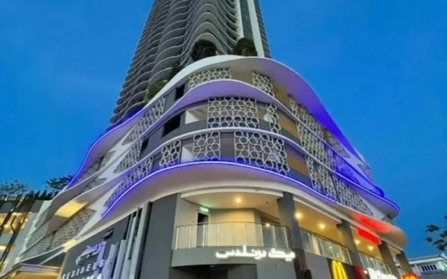 Trio at Troika Residency #Free Netflix#Level29 – Exterior – Kota Bharu