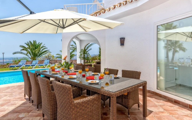 Solaga - Villa Media Luna