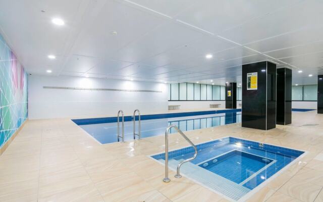 Chic CBD Pad + Pool + Gym + Sauna + Parking