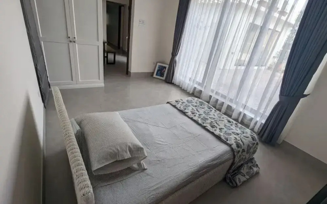 City Views Hotel With Housekeeping