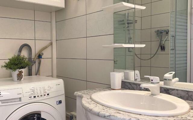 Appartement Balaruc-les-Bains, 1 pièce, 2 personnes - FR-1-553-52