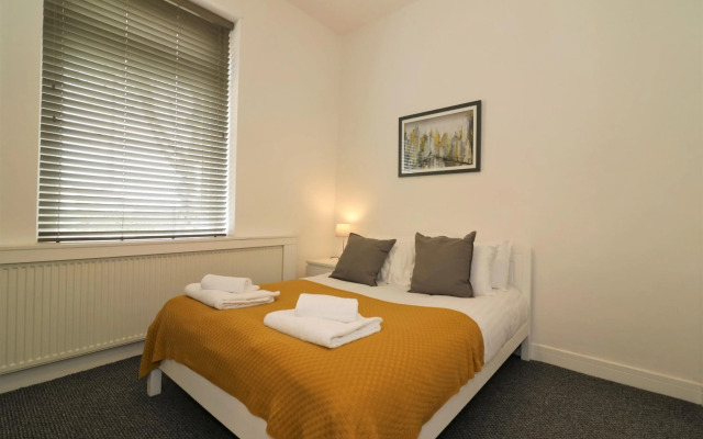 Railway Cottage - Maryhill