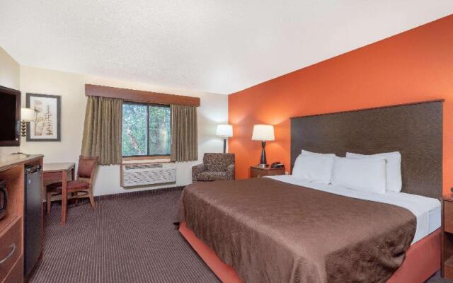 AmericInn by Wyndham Coon Rapids