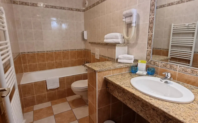 Aleria Hôtel l'Atrachjata
