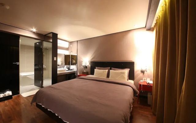 Hotel Frenchcode