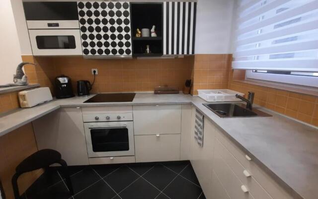 DISZTINGVÁLT Apartman
