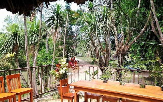 Clarissa Falls Resort