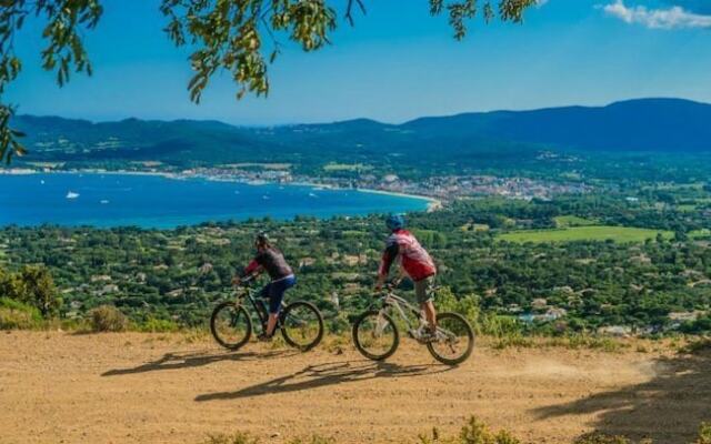 Camping La Pinède