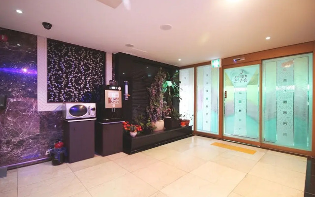 Somnus Hotel