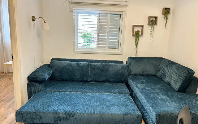2 Bedrooms Apartment " Marcheliz " in Bat-yam