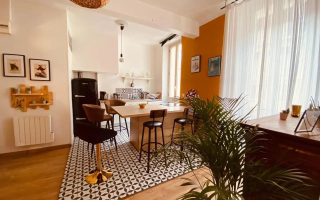 Palais Longchamps, T2 côté cour