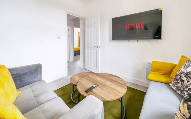 Modern Town Center Apartments Aldershot
