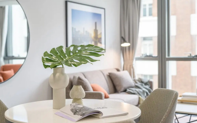 Meriton Suites Adelaide Street, Brisbane