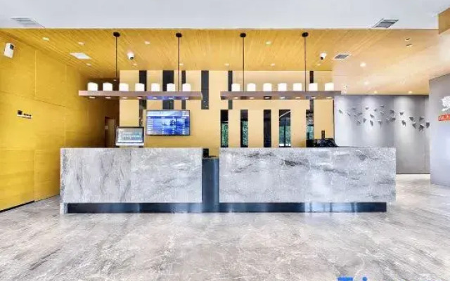 Luoyang Bokehui International Hotel (Longmen High-speed Railway Station Sports Center)