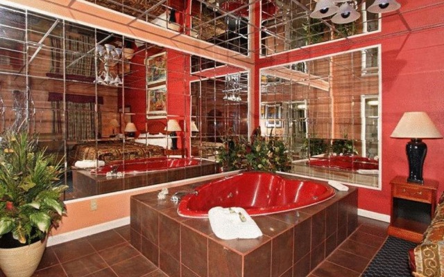 Regal Inn & Suites