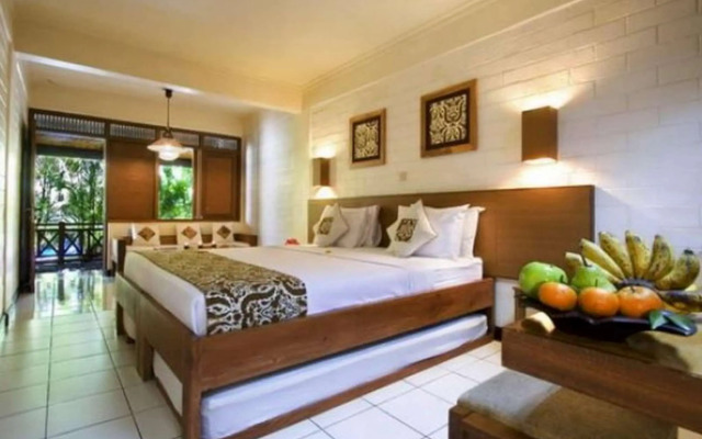 Nyiur Indah Beach Hotel