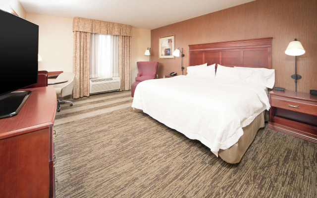 Hampton Inn & Suites Greensburg