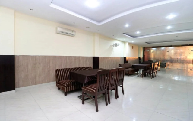 A K Regency Hotel By OYO Rooms